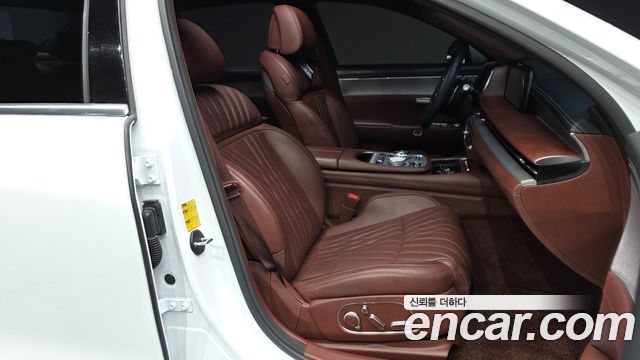 Genesis G90 2022 — photo 17