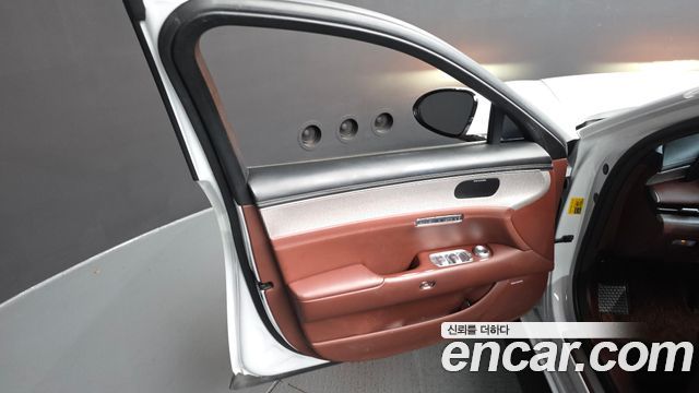 Genesis G90 2022 — photo 14
