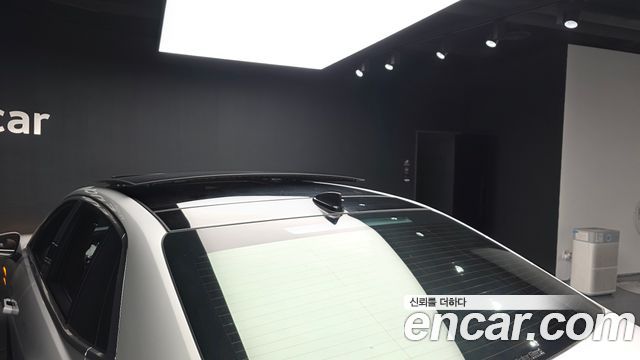Genesis G90 2022 — photo 30