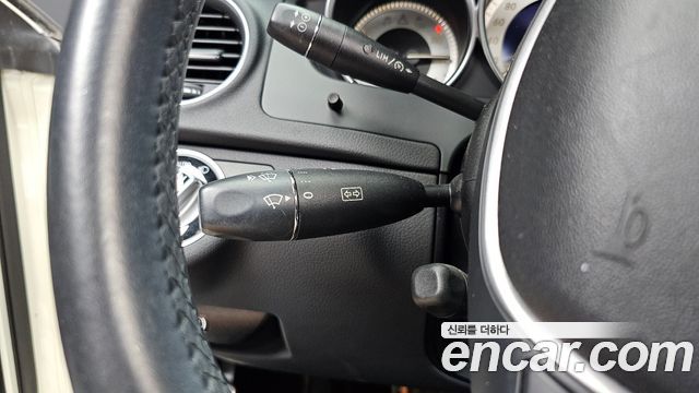 Mercedes-Benz C-Class 2012 — photo 17