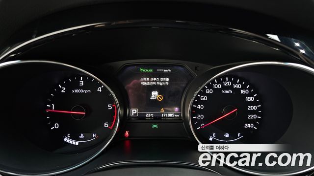 Kia Canival 2017 — photo 11