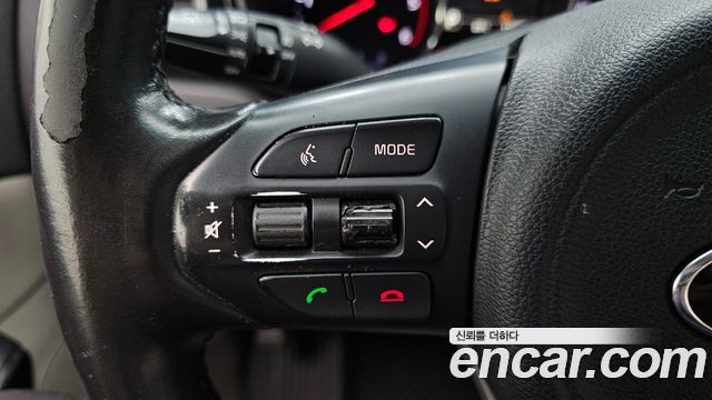 Kia Canival 2017 — photo 26
