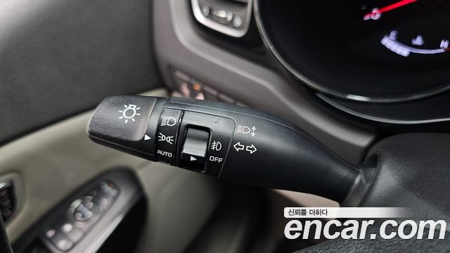 Kia Canival 2017 — photo 28