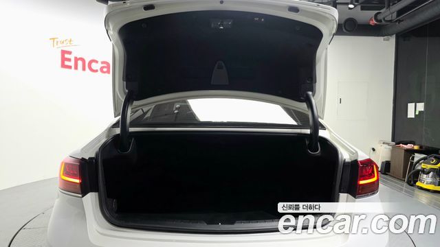Kia K7 2020 — photo 25