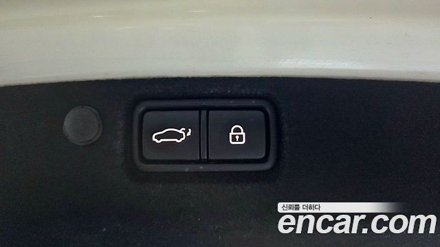 Kia K7 2020 — photo 28