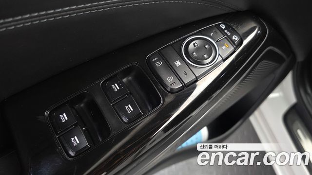 Kia K7 2020 — photo 36