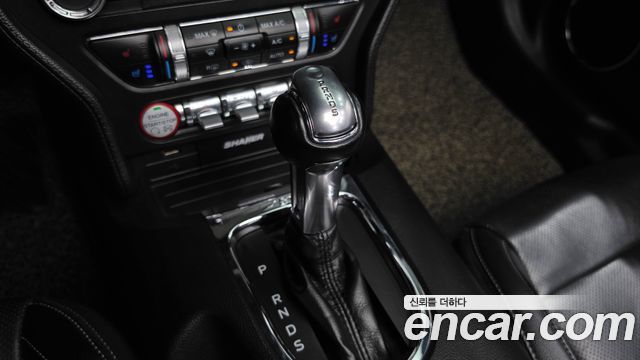 Ford Mustang 2017 — photo 9