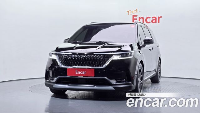Kia Canival 2021 — photo 3