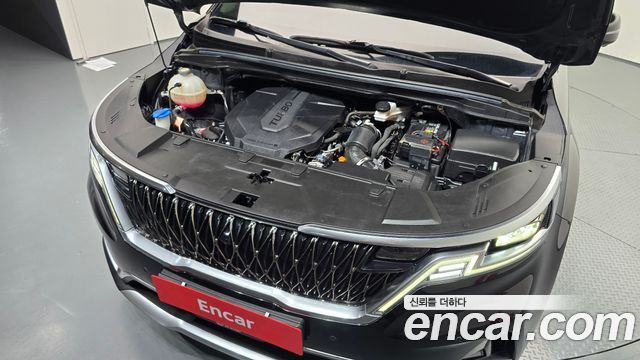 Kia Canival 2021 — photo 6