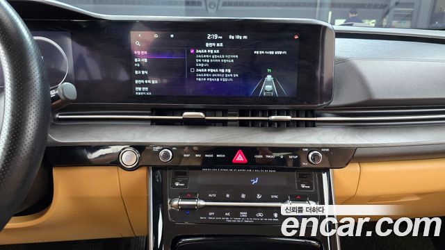 Kia Canival 2021 — photo 20