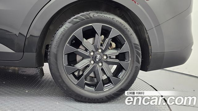 Kia Canival 2021 — photo 7
