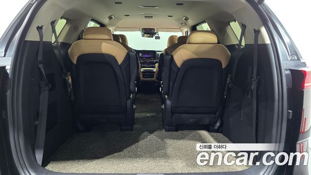 Kia Canival 2021 — photo 32