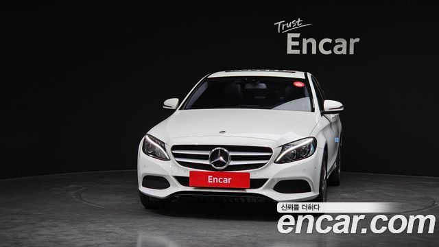 Mercedes-Benz C-Class 2018 — photo 3