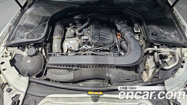 Mercedes-Benz C-Class 2018 — photo 6