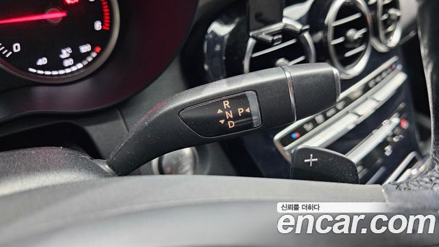 Mercedes-Benz C-Class 2018 — photo 9