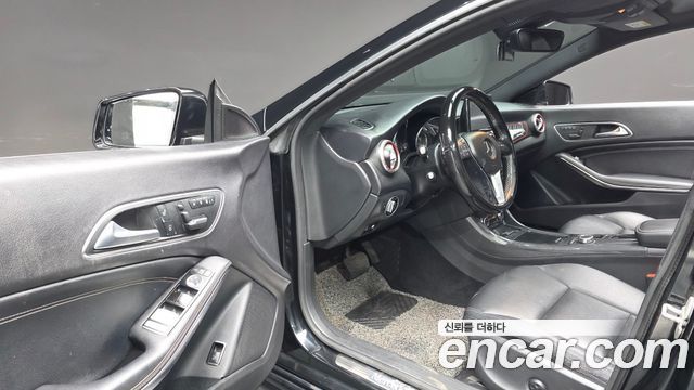 Mercedes-Benz CLA-Class 2014 — photo 10