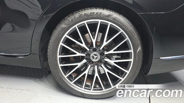 Mercedes-Benz S-Class 2023 — photo 5