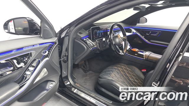 Mercedes-Benz S-Class 2023 — photo 13