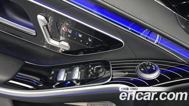 Mercedes-Benz S-Class 2023 — photo 24