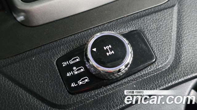 KG Mobility Rexton 2019 — photo 25