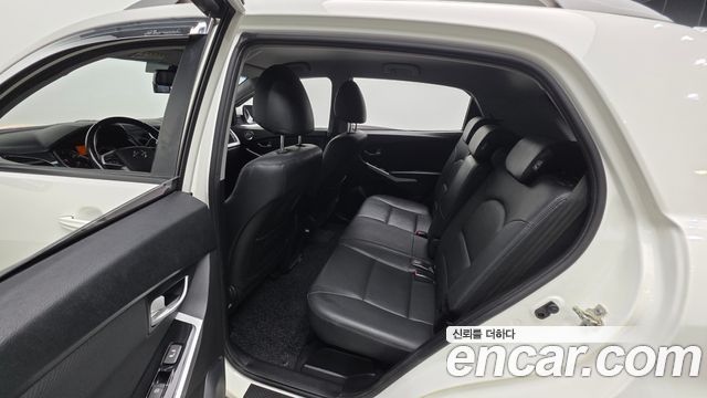 KG Mobility KORANDO 2018 — photo 16