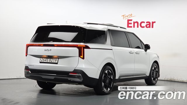 Kia Canival 2024 — photo 2
