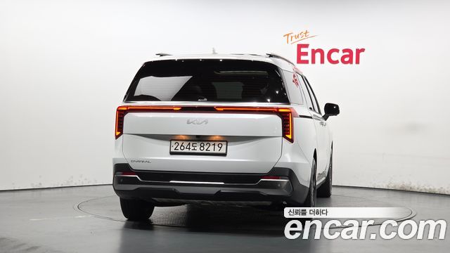 Kia Canival 2024 — photo 4