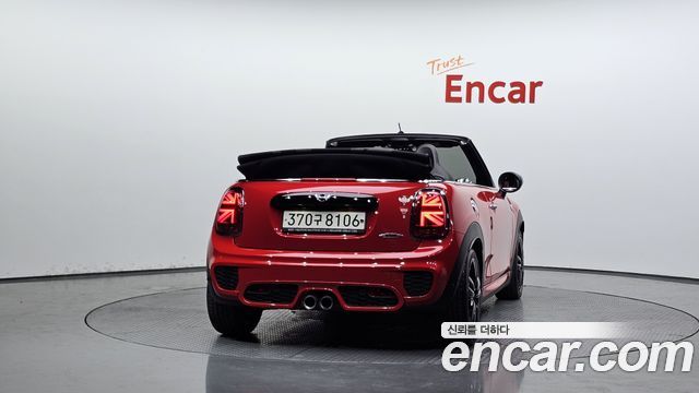 Mini Cooper Convertible 2020 — photo 4