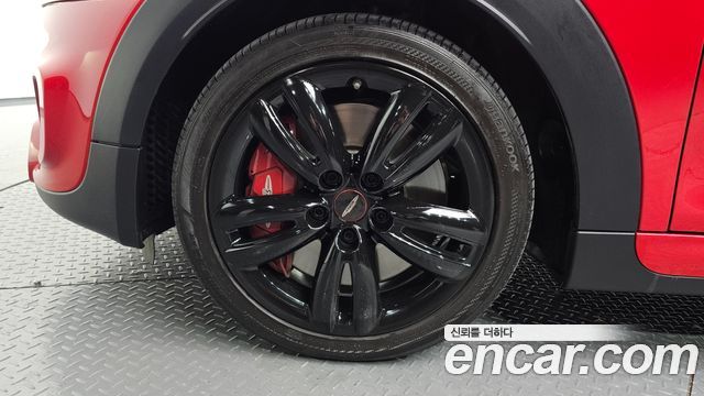 Mini Cooper Convertible 2020 — photo 5