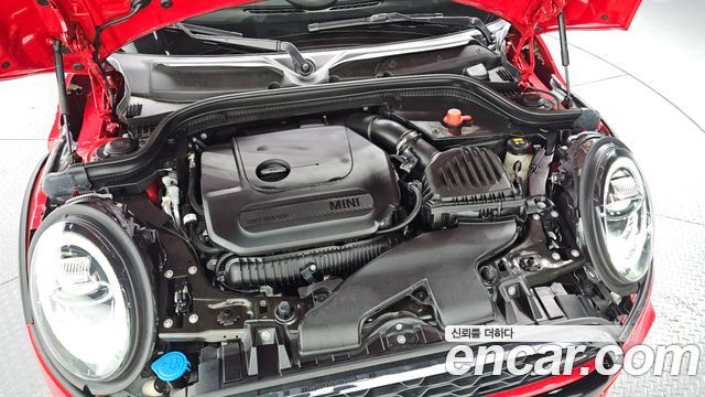 Mini Cooper Convertible 2020 — photo 6