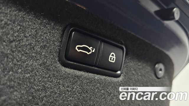 Genesis G70 2019 — photo 26