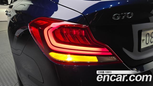 Genesis G70 2019 — photo 9