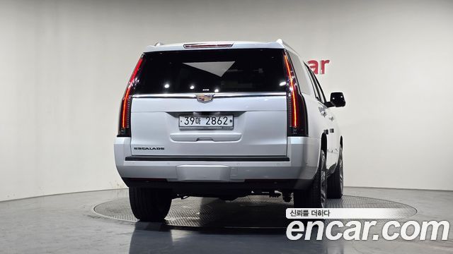 Cadillac Escalade 2018 — photo 4