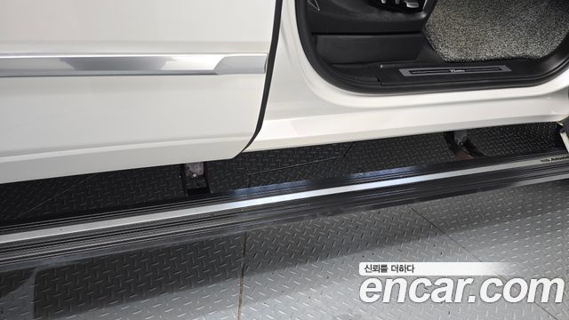 Cadillac Escalade 2018 — photo 29