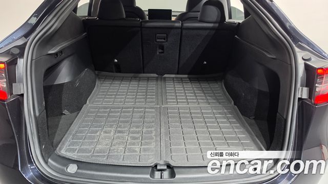 Tesla Model Y 2024 — photo 25