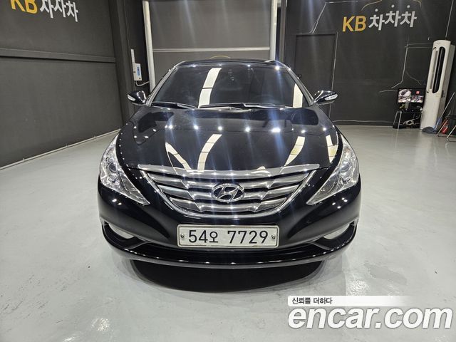 Hyundai Sonata 2011 — photo 3
