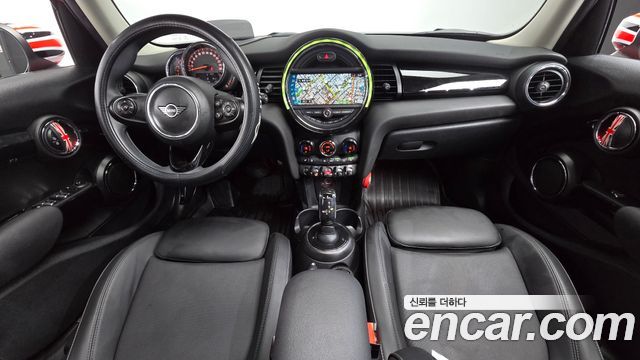 Mini Cooper 2020 — photo 7
