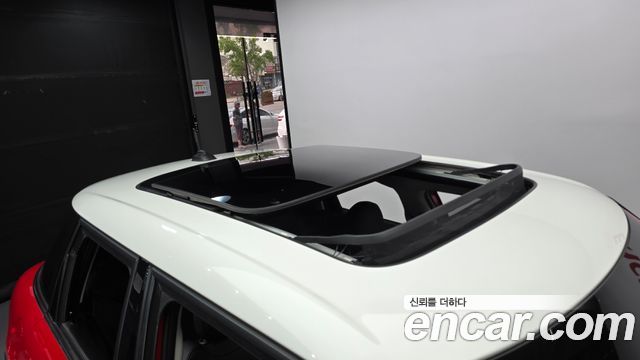 Mini Cooper 2020 — photo 17