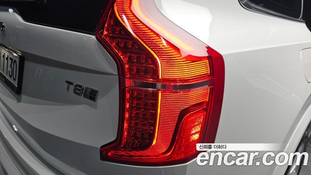 Volvo XC90 2019 — photo 9