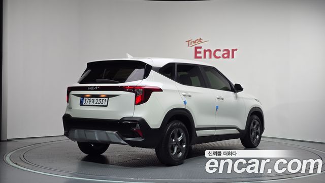 Kia Seltos 2023 — photo 2