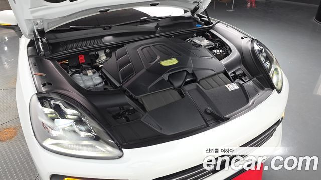 Porsche Cayenne 2023 — photo 6