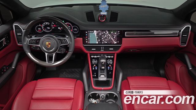 Porsche Cayenne 2023 — photo 10