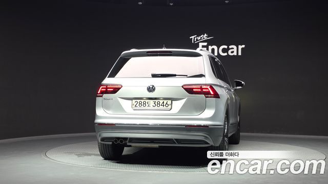 Volkswagen Tiguan 2020 — photo 4