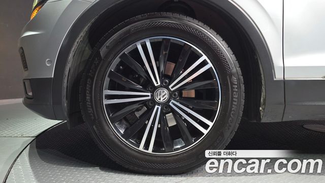 Volkswagen Tiguan 2020 — photo 5