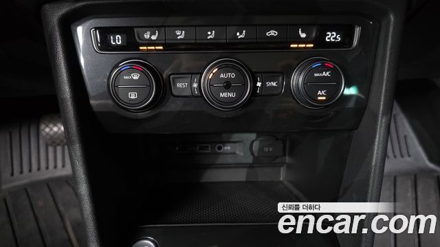 Volkswagen Tiguan 2020 — photo 26