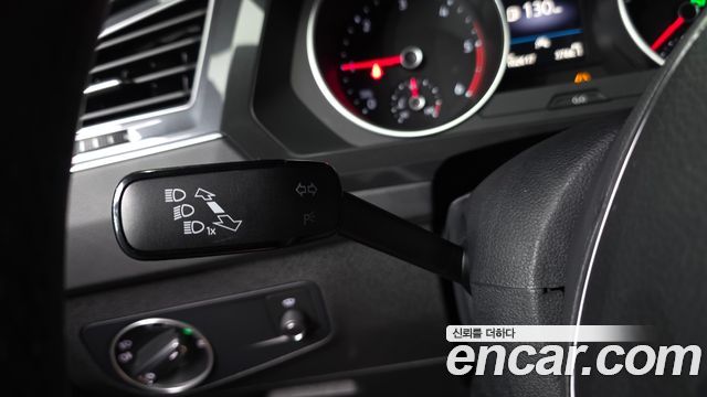 Volkswagen Tiguan 2020 — photo 27