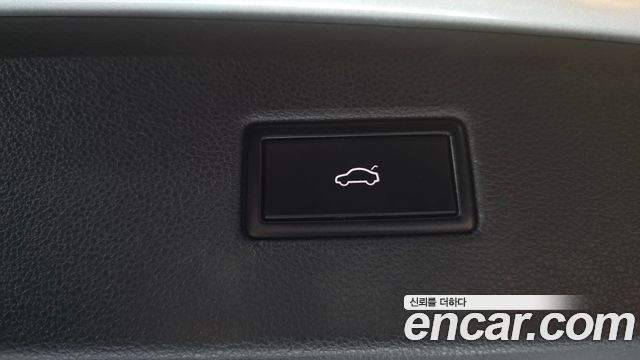 Volkswagen Tiguan 2020 — photo 37
