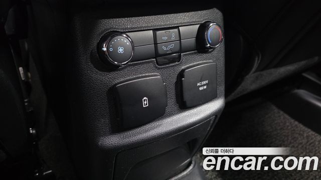 Ford Explorer 2018 — photo 25