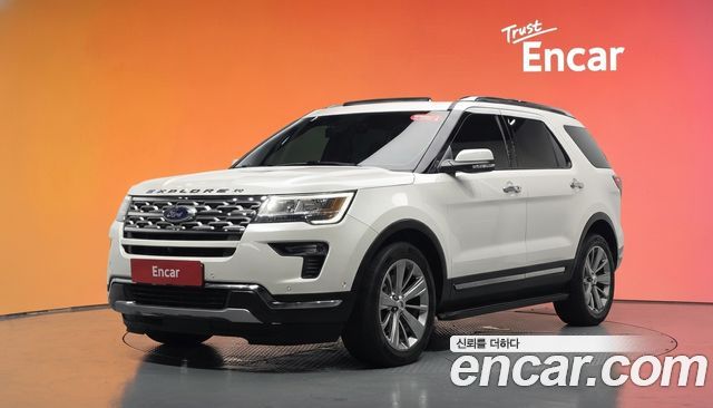 Ford Explorer 2018 — photo 1