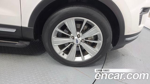 Ford Explorer 2018 — photo 7